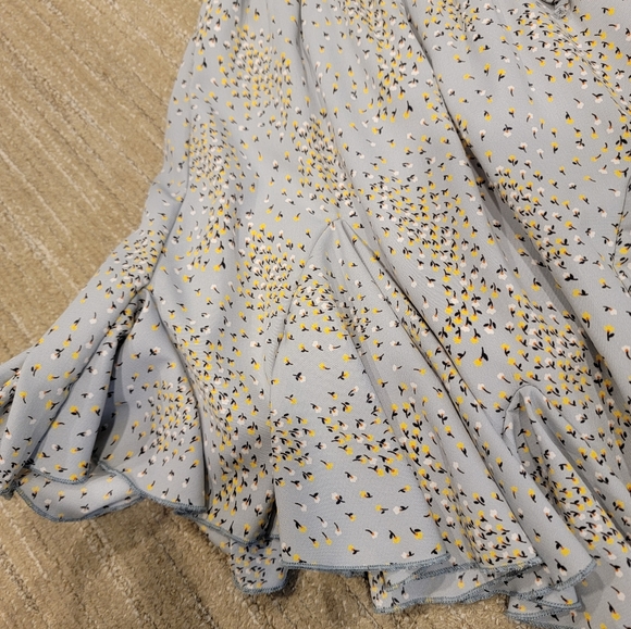 Saints & Hearts Floral Pleated Skort, Size M - Picture 3 of 5